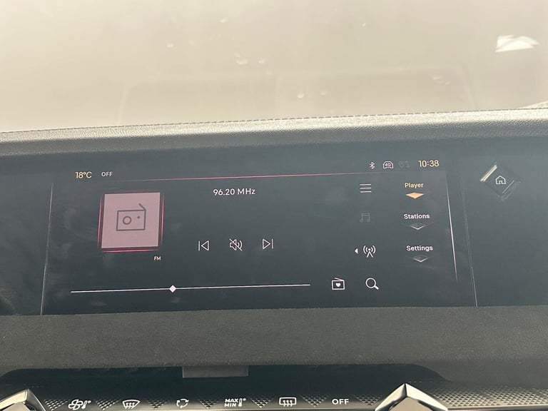 2023 DS Automobiles DS 4 1.6 E-TENSE 12.4kWh Performance Line + EAT8 Euro 6 (s/s) 5dr HATCHBACK P...