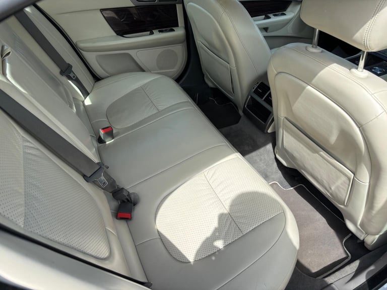 JAGUAR XF 3.0 d S V6 Portfolio 2009