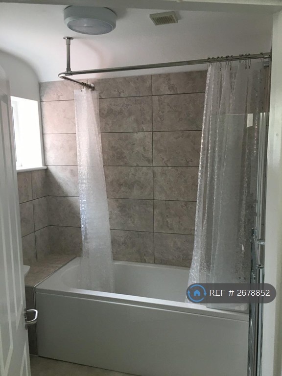 6 bedroom house in Battery Hill, Winchester, SO22 (6 bed) (#2678852)