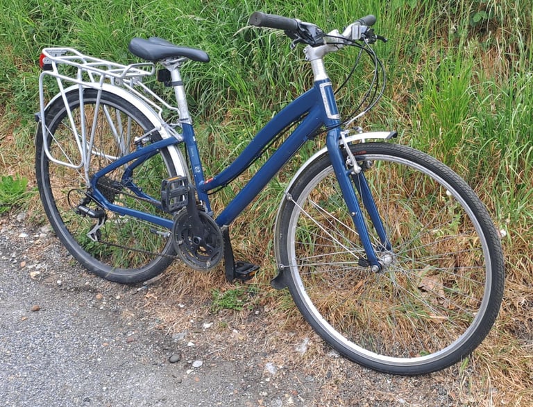 image for Ladies Specialized Vienna 02 hybrid aluminium frame townbike 