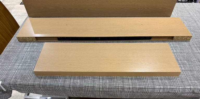 Floating shelves x3 - oak effect 