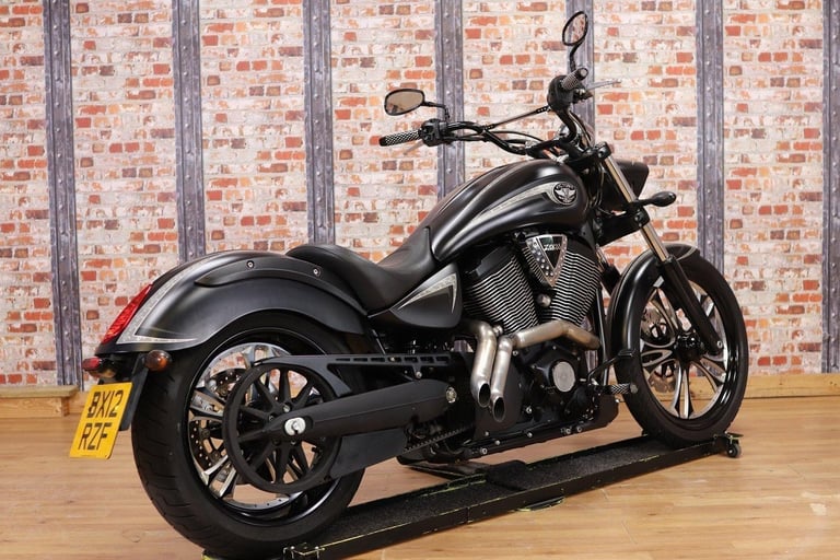 2012 VICTORY VEGAS ZACH NESS LIMITED EDITION - 17,009 MILES - MSR EXHAUST!