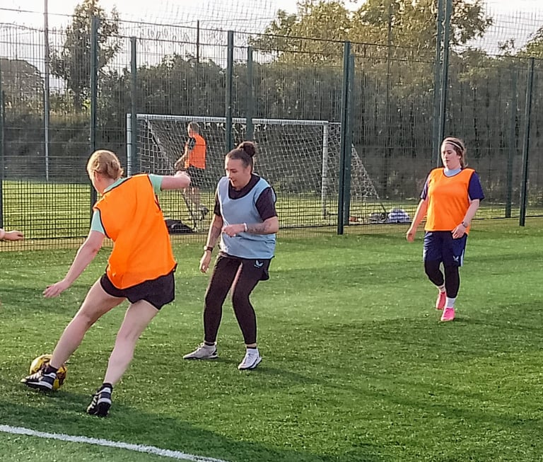 WOMENS RECREATIONAL 5 A SIDE FOOTBALL