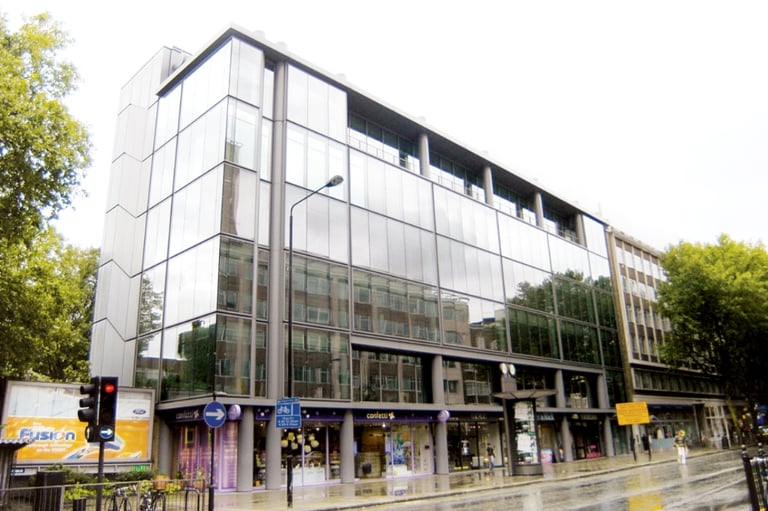 London W1T 4TQ, Fully equipped openplan offices for rent in Tottenham Court Road in West