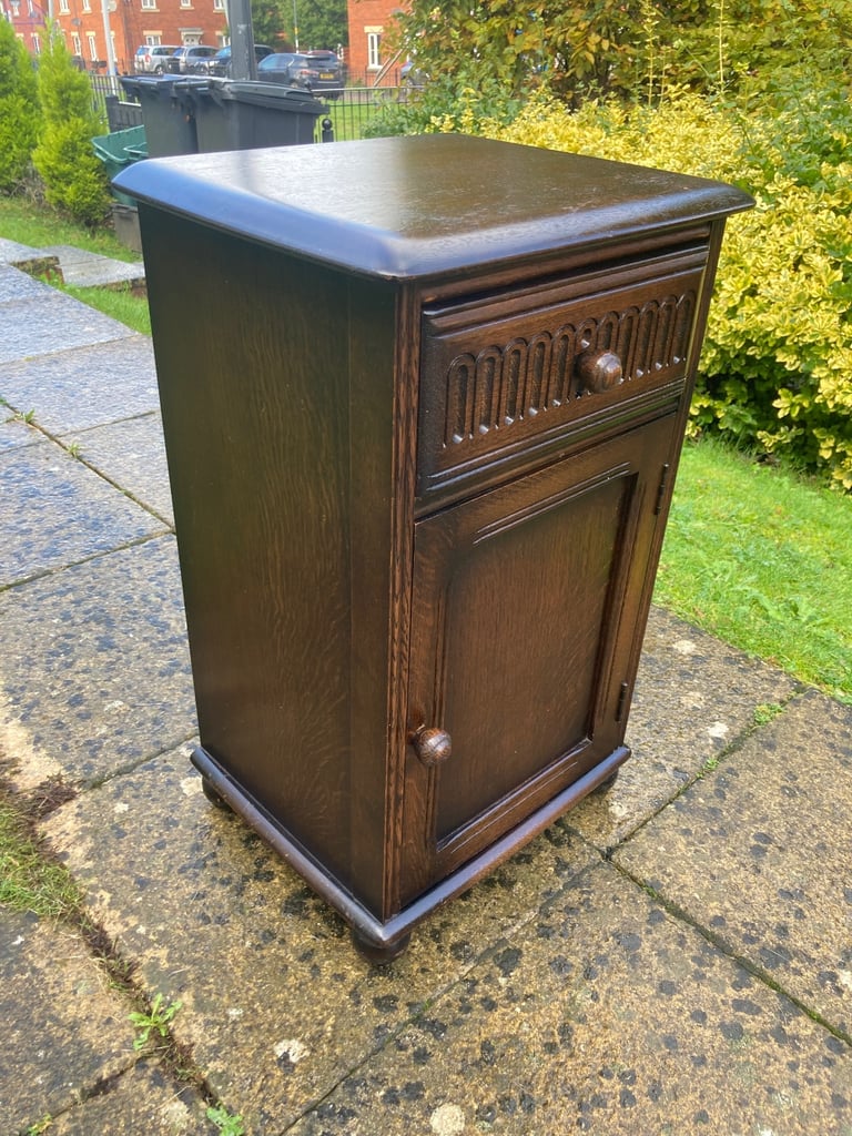 Antique mid century oak chest of drawer and side table set (delivery available)