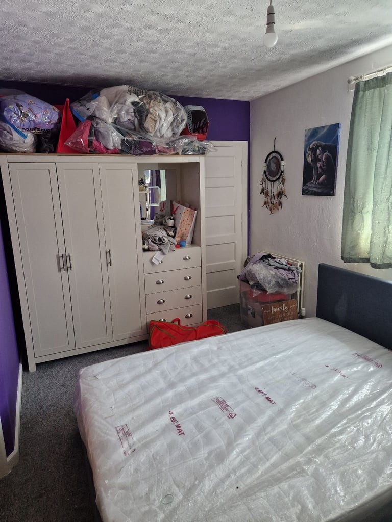 Lexington 3 Door 4 Drawer Grey Combination Wardrobe