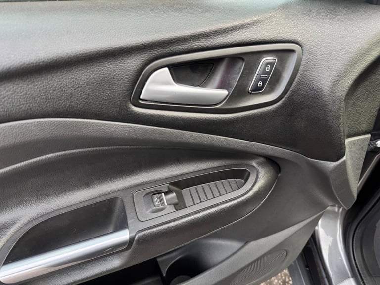 2016 Ford Kuga 2.0 TDCi 180 Titanium X Sport 5dr Powershift HATCHBACK DIESEL Automatic