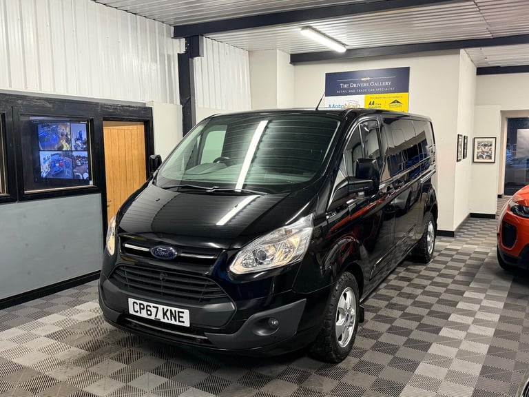 2017 Ford Transit Custom 2.0 TDCi 170ps Low Roof D/Cab Limited Van Auto PANEL VAN DIESEL Automatic