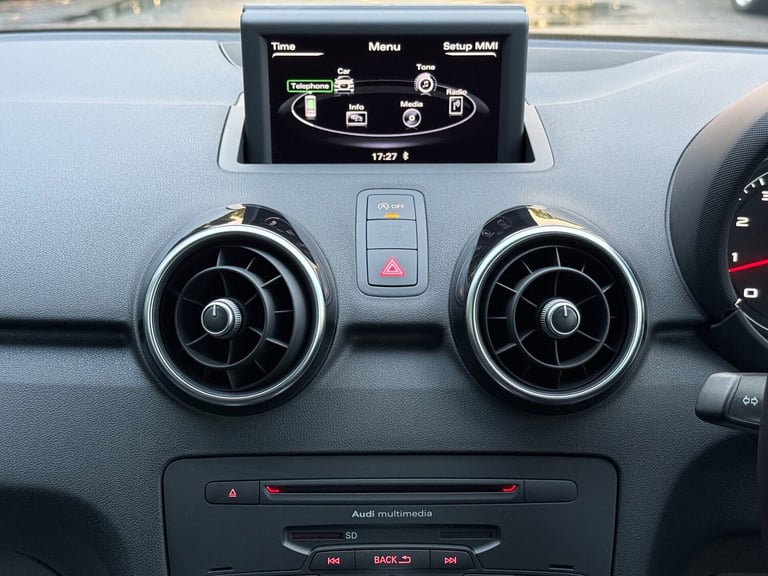 2011 Audi A1 TFSI SPORT - £35 TAX -ONE OWNER FROM NEW - 11 STAMPS IN THE BOOK - LEATHER Hatchback...