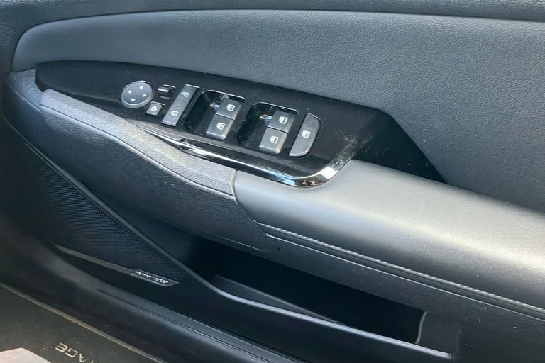  Kia Sportage 1.6 H T Gdi 4 Suv 5dr Petrol Hybrid Auto Euro 6 s/s 226 Bhp