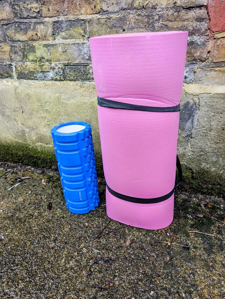VARIOUS YOGA MATS/YOGA EQUIPMENT