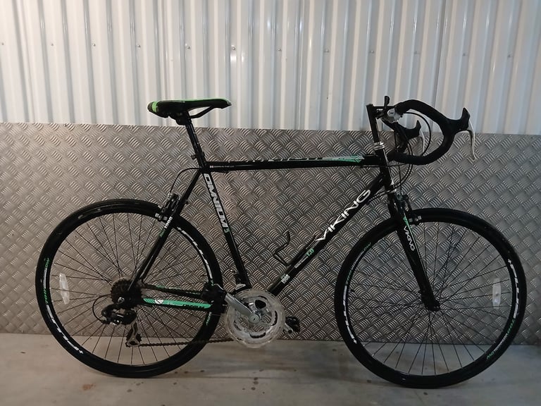 Mens viking road bike 