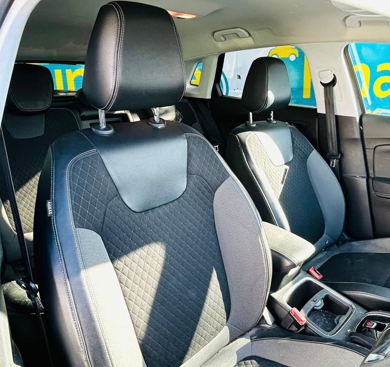 CAN'T GET CREDIT? CALL US! Vauxhall Grandland X 1.6 CDTi Tech Line Nav - £199 DEPOSIT, £73 PER WEEK