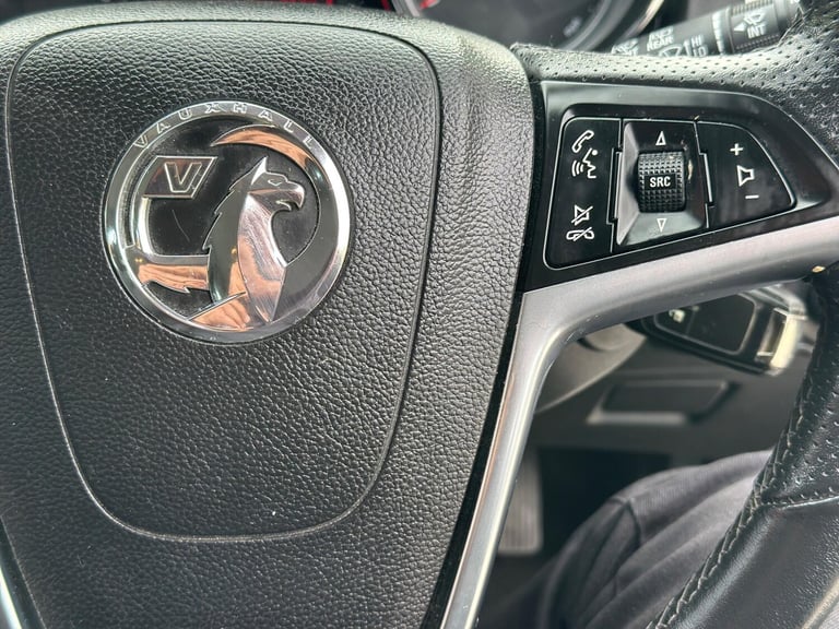 2015 Vauxhall Astra 1.6i SRi Euro 6 5dr HATCHBACK Petrol Manual