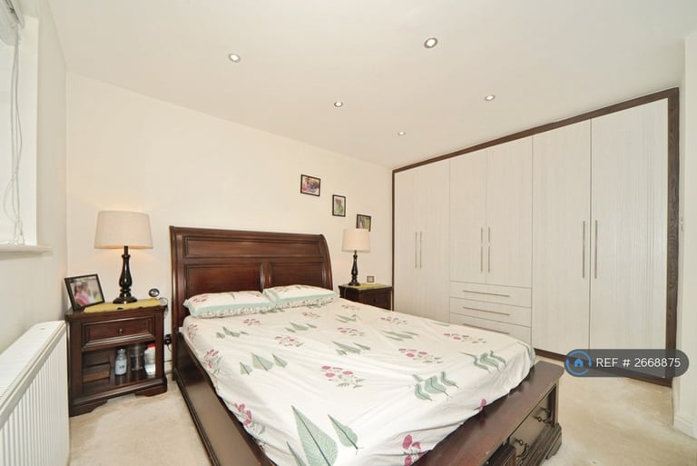 4 bedroom house in Lysander Way, Orpington, BR6 (4 bed) (#2668875)