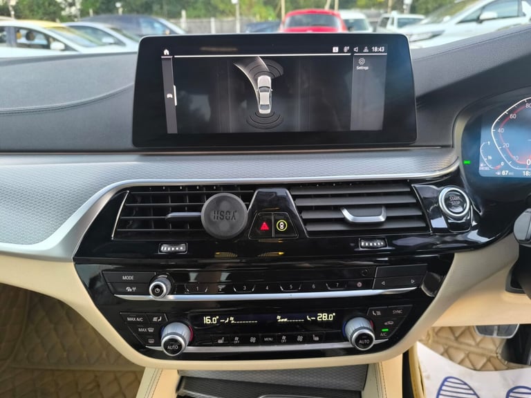 2020 BMW 5 Series 2.0 Diesel Hybrid PCO Ready 520d MHT M Sport 5 Seats 4dr Euro 6 ULEZ Free SALOO...