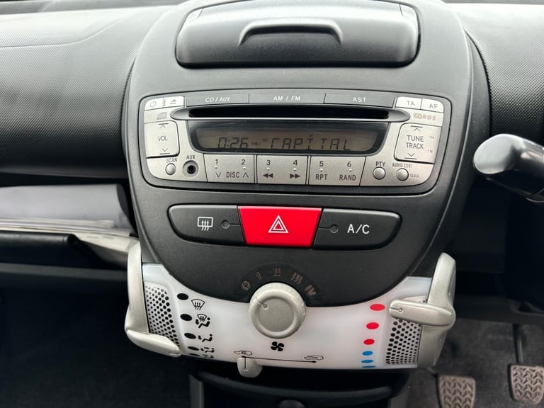 2013 Toyota AYGO 1.0 VVT-i Move 5dr HATCHBACK PETROL Manual