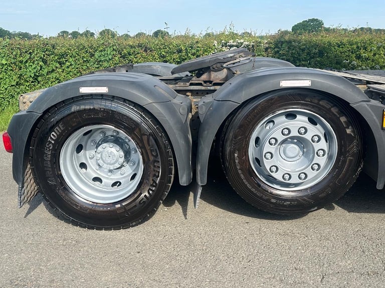 DAF TRUCKS CF440 6 X 2 Tractor Unit
