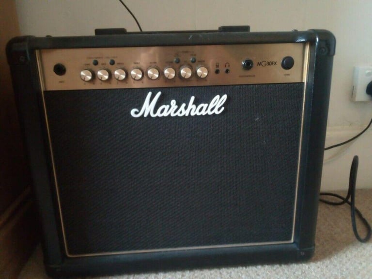 guitar amp (Marshall MG30FX). good as new