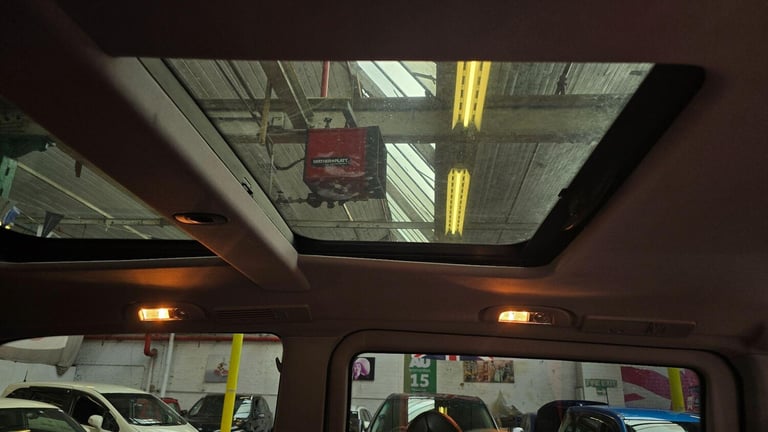 2012 Mercedes-Benz V-Class V Class V350 AMBIENTE LWB 7 SEAT LEATHER MPV Petrol Automatic