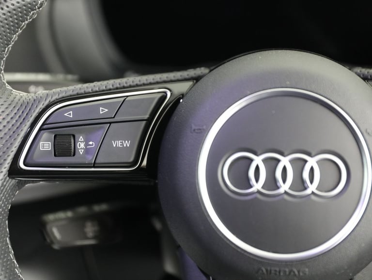 2024 Audi Q2 35 TFSI S Line 5dr S Tronic ESTATE PETROL Automatic