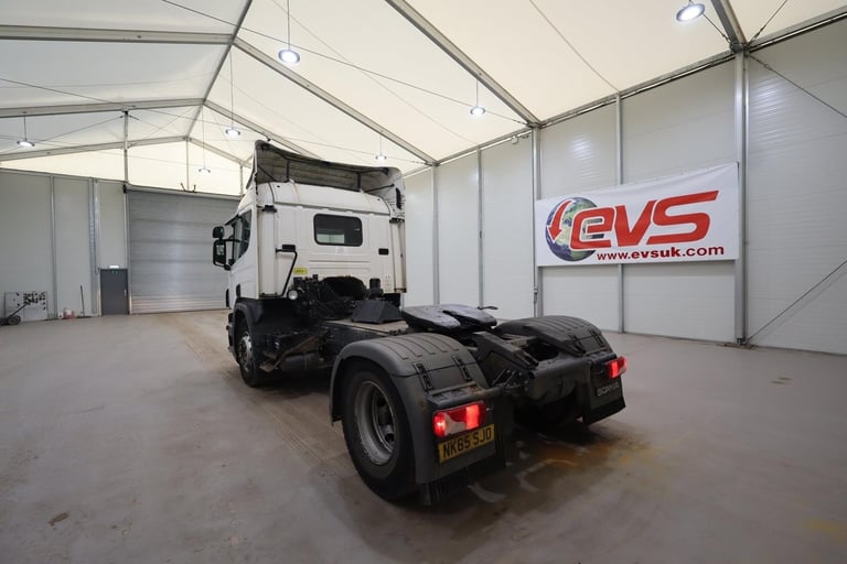 2015 (65 PLATE) Scania P360 4x2 Euro 6 Tractor Units