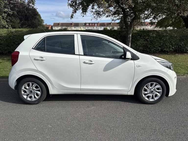  Kia Picanto 2 Hatchback Petrol Manual