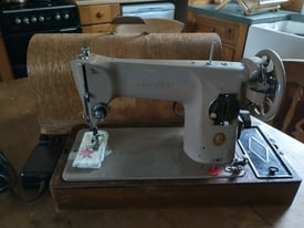 Vintage Electric Singer Sewing Machine