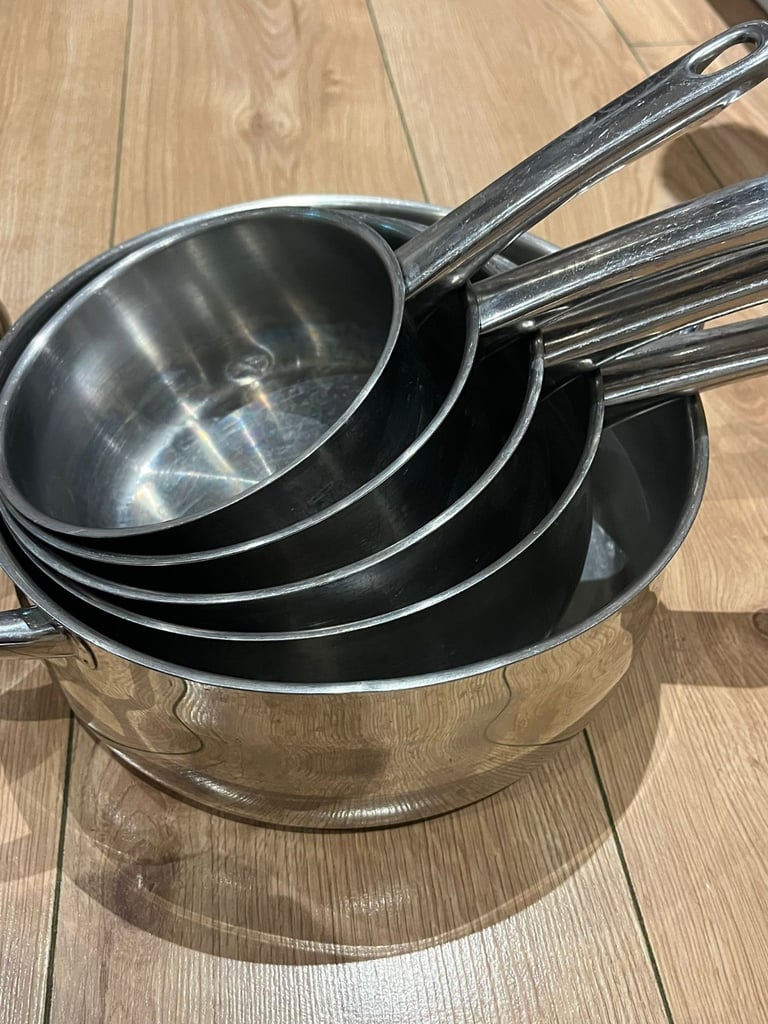 Set of 6 Stellar Stainless Steel Saucepans – Excellent Condition – Some Lids – Non-Induction