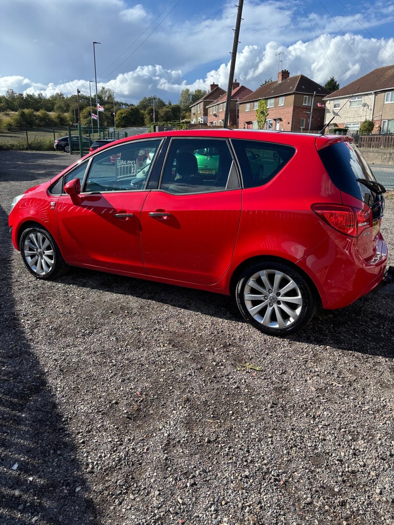 2012 Vauxhall Meriva 1.4i 16V SE 5dr MPV Petrol Manual