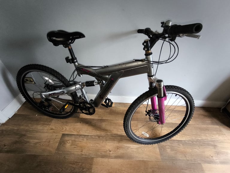 image for Shockwave XTB975 men's mountain bike 
