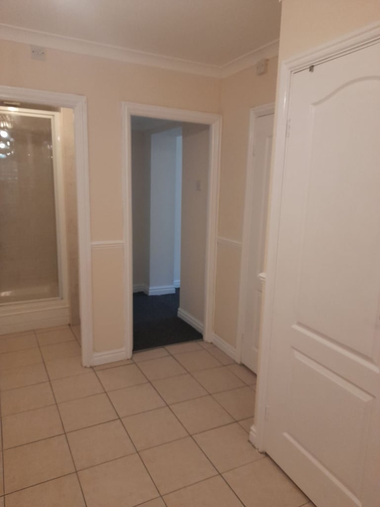 LARGE 2 bedroomed flat to let in Thorne.  DN8 5EL