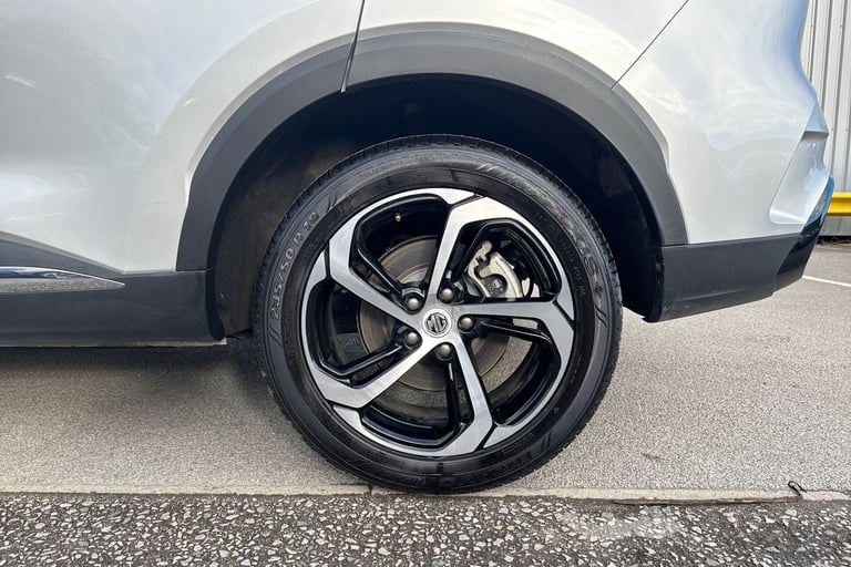 2023 MG MG HS 103408 Hatchback Automatic