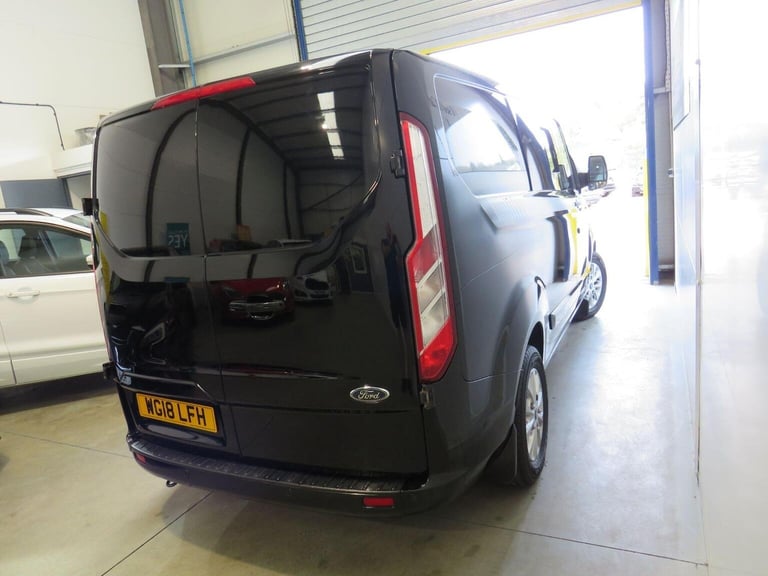 FORD TRANSIT CUSTOM 300 Limited Camper Van - Day Van - Motohome Black Manual Die