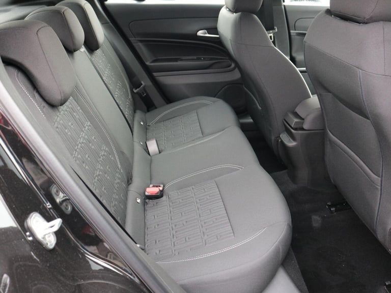 2025 Fiat 600 600 1.2 136hp Hybrid Edct-6 HATCHBACK Petrol/Electric Hybrid Automatic