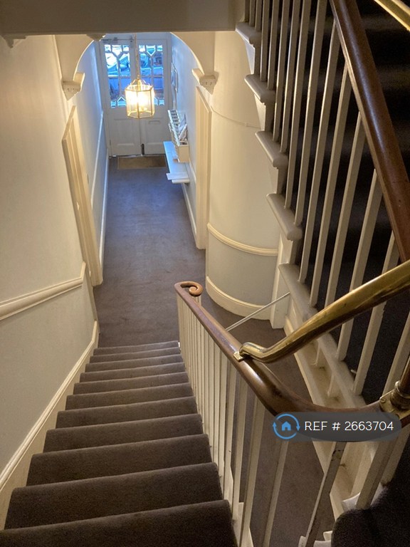 2 bedroom flat in Doughty Street, London, WC1N (2 bed) (#2663704)