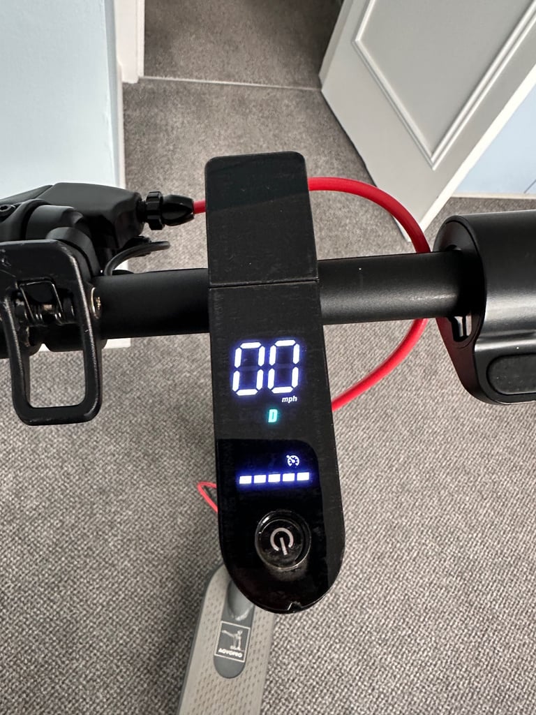 AOVO PRO ELECTRIC SCOOTER