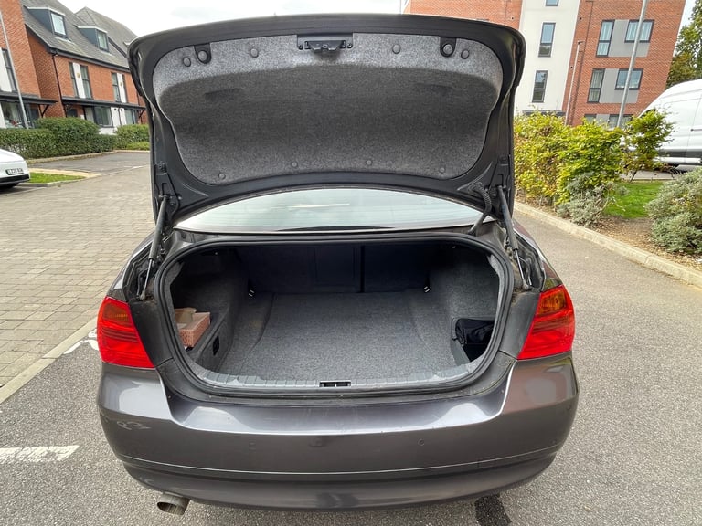 BMW, 3 SERIES, Saloon, 2005, Manual, 1995 (cc), 4 doors