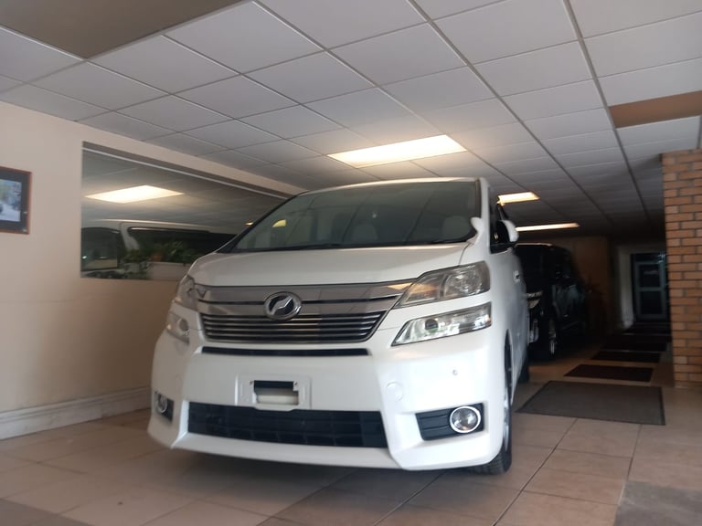 2012 Toyota Vellfire 2.4 AUTOMATIC  MPV Petrol Automatic