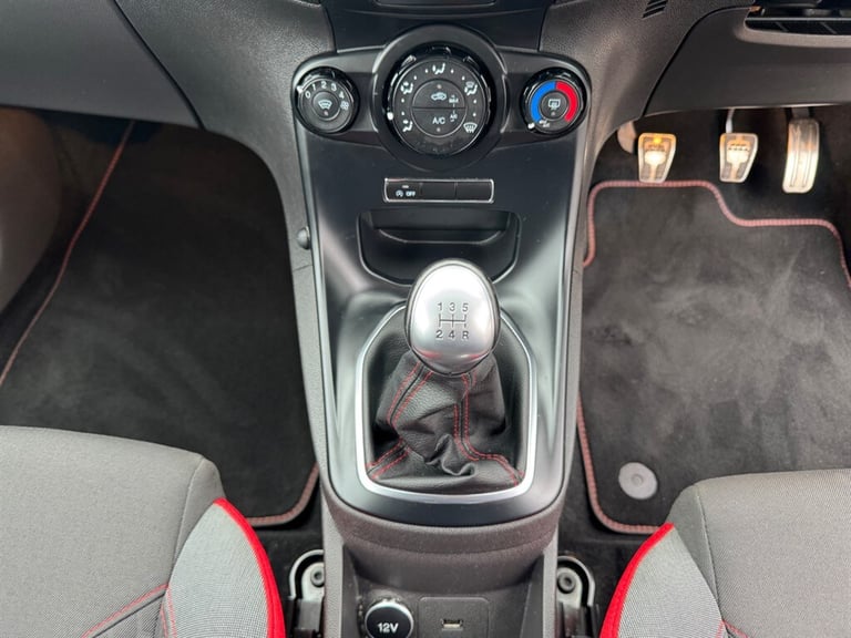 2016 Ford Fiesta 1.0 EcoBoost 140 ST-Line Red 3dr HATCHBACK PETROL Manual