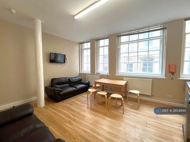 5 bedroom flat in St Nicholas Street, Bristol, BS1 (5 bed) (#2654894)