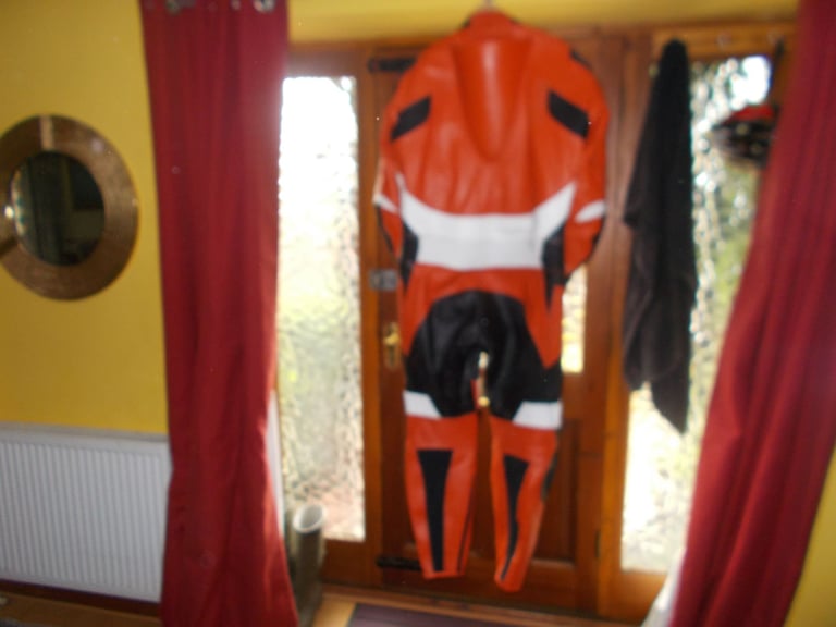 RST Pro Series One Piece Leather Motorcycle Racing Suit Red Black 2XL With Hump r r p £350