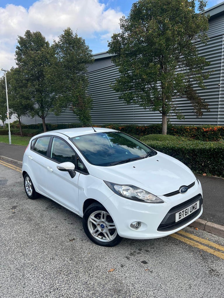 Ford, FIESTA, Hatchback, 2012, Manual, 1242 (cc), 5 doors