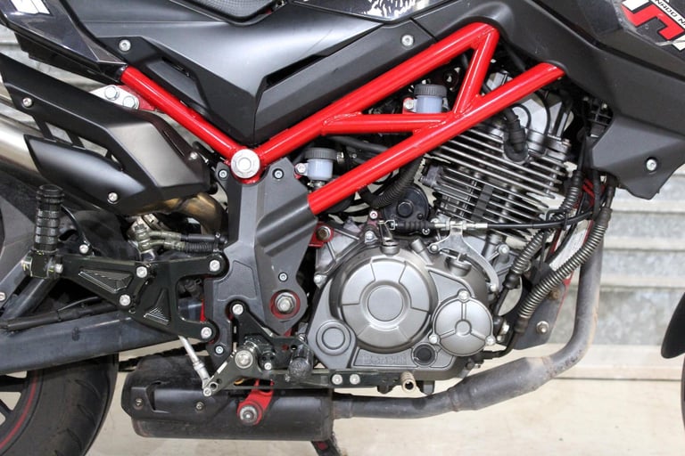 2018 18 Benelli Tornado TNT 125 LEARNER LEGAL TRADE SALE NEW MOT 8576miles BLACK