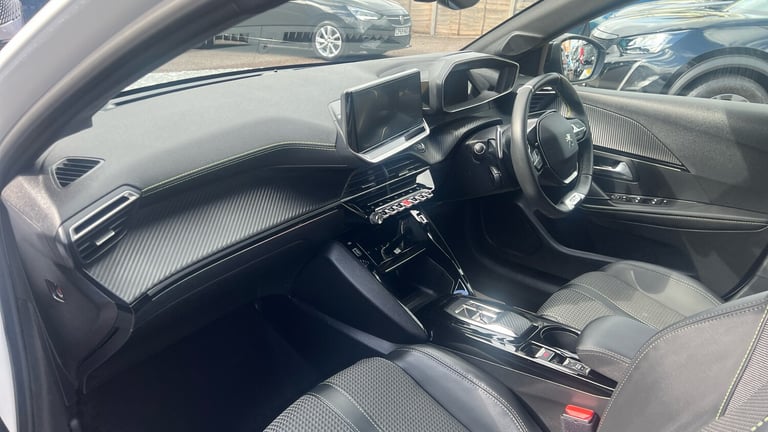 2022 Peugeot 208 1.2 PureTech 130 GT 5dr EAT8 Petrol Hatchback Hatchback Petrol Automatic
