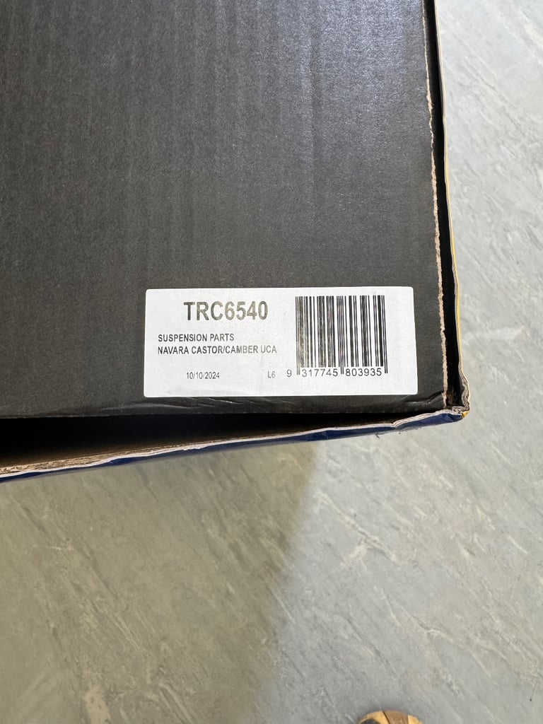 Nissan Navara np300 front upper control arms