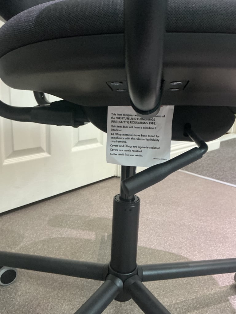 Ikea Smorkull Desk/Computer Office Chair