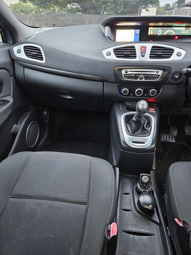 Renault Scenic 💦💧1.6 16v VVT Dynamique Facelift model 115 bhp Hpi clear Great car (2010 60)