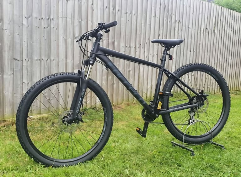 image for LIKE NEW Mens XL Large Carrera Vengeance Mountain Bike 27.5inch wheels Discs Brakes Stafford 