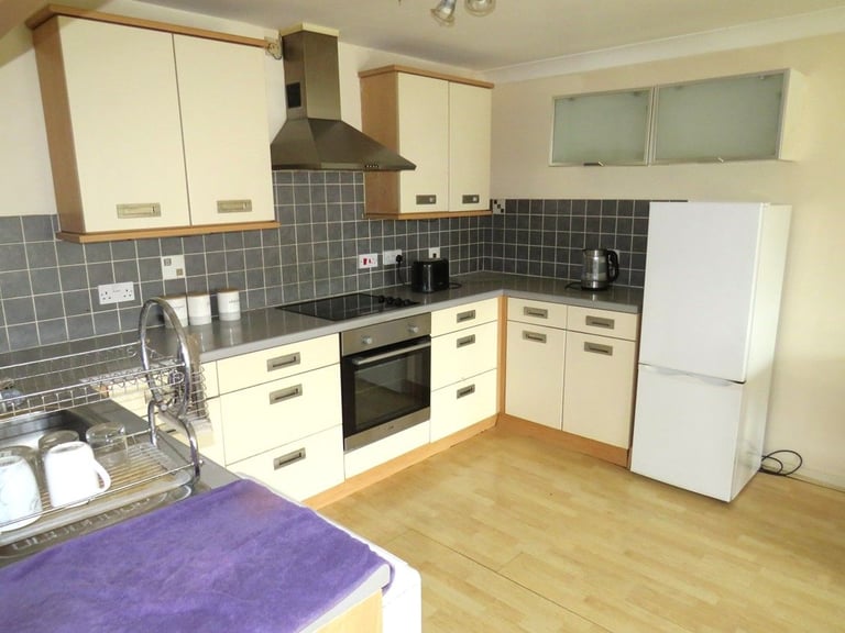 2 bedroom 2 bath flat for rent in Heston Hounslow TW5